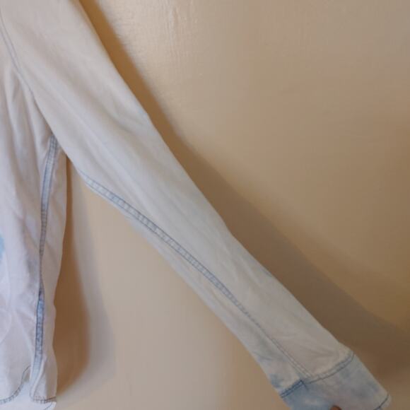 Aeropostale Size Large White Blue Button Up Top Blouse Long Sleeve Soft Comfy - Picture 8 of 11